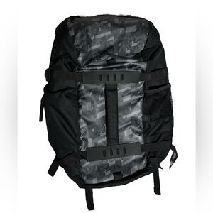 HP odyssey 15.6 Laptop Backpack camo travel bag